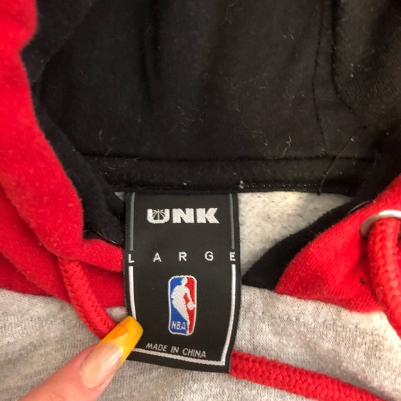 chicago bulls hoodie - Picture 2 of 2